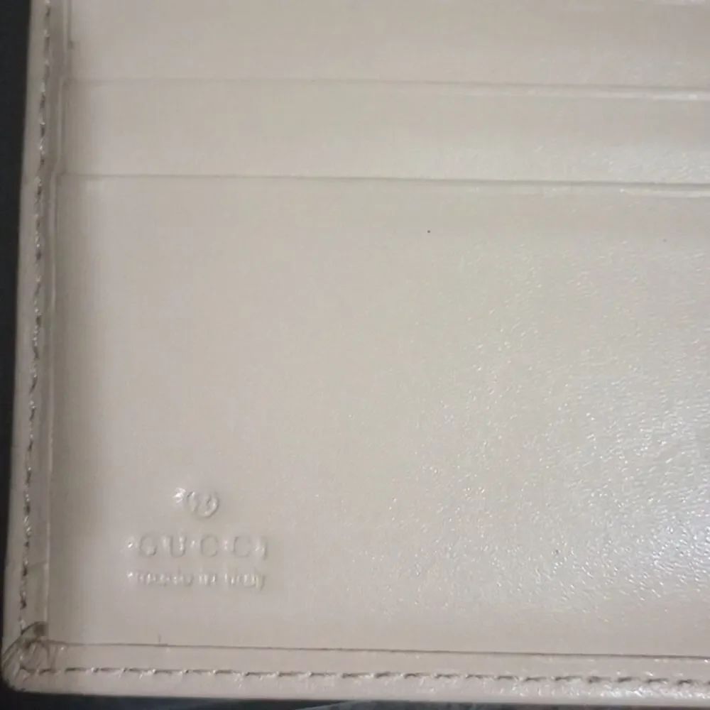Authentic Gucci Pink and Silver D Ring Abby Compact Wallet